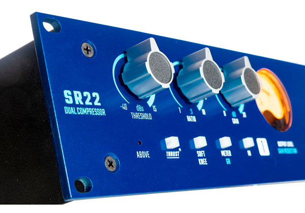 API SR22 Select vista diagonal