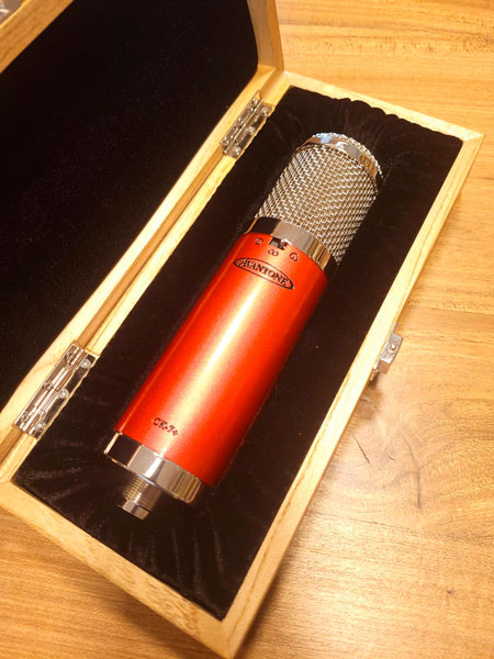 Avantone Audio CK-6 Classic en packaging de madera