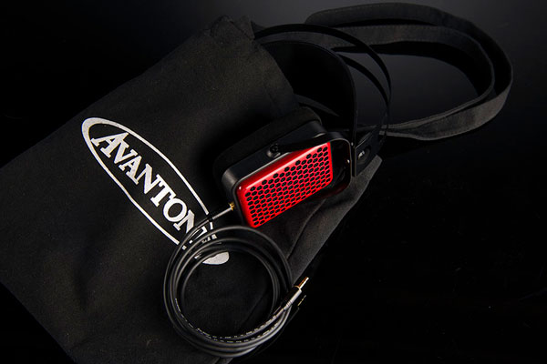 Avantone Audio Planar (Red) sobre bolsa