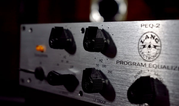 Heritage Audio Lang PEQ-2 vista en perspectiva