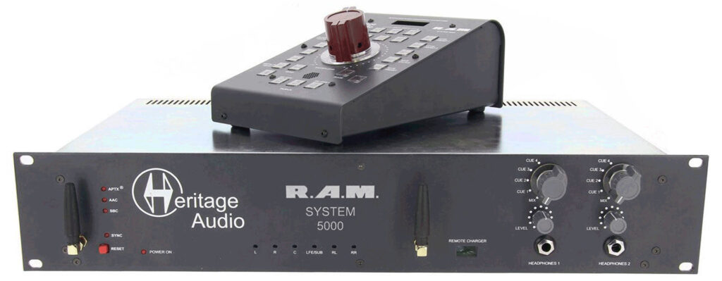 Heritage Audio RAM System 5000 5.1 junto a control