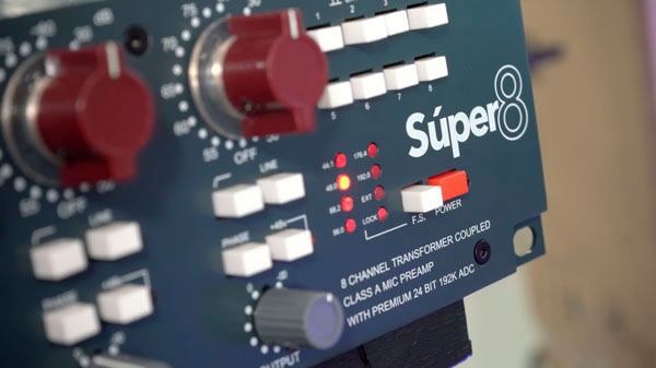 Heritage Audio Super 8 vista en perspectiva