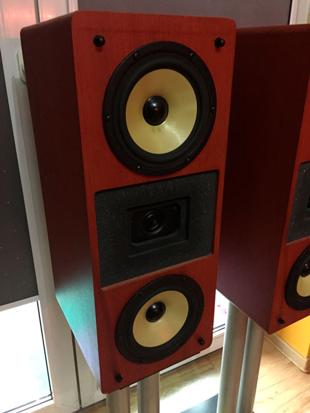 Lipinski Sound L-707 en primer plano