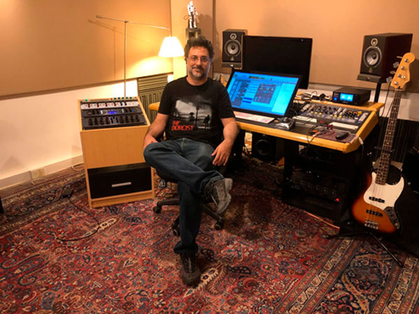 Fernando Richard en estudio de grabaciòn