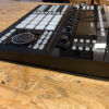 Native Instruments Maschine Studio c/Licencia transferible - Usado