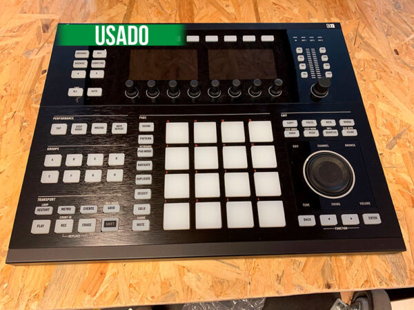 Native Instruments Maschine Studio c/Licencia transferible - Usado