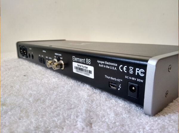 Apogee Element 88 - Usado