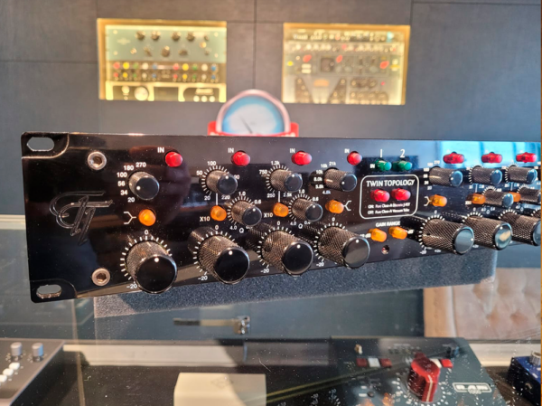 Millennia NSEQ-2 - Usado
