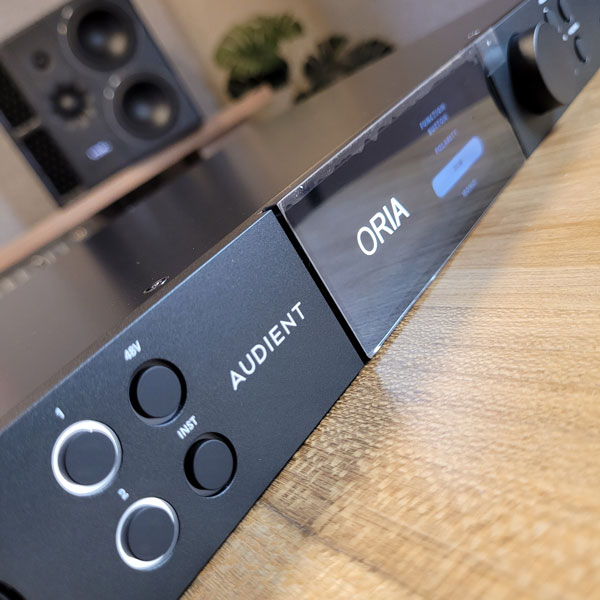 Audient Oria detalle en primer plano