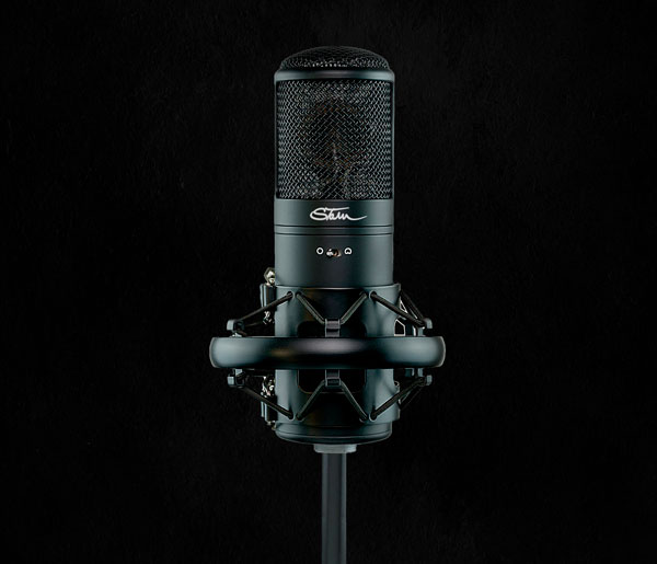 Stam SA-800G sobre fondo negro