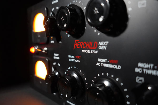 Heritage Herchild 670N vista en primer plano